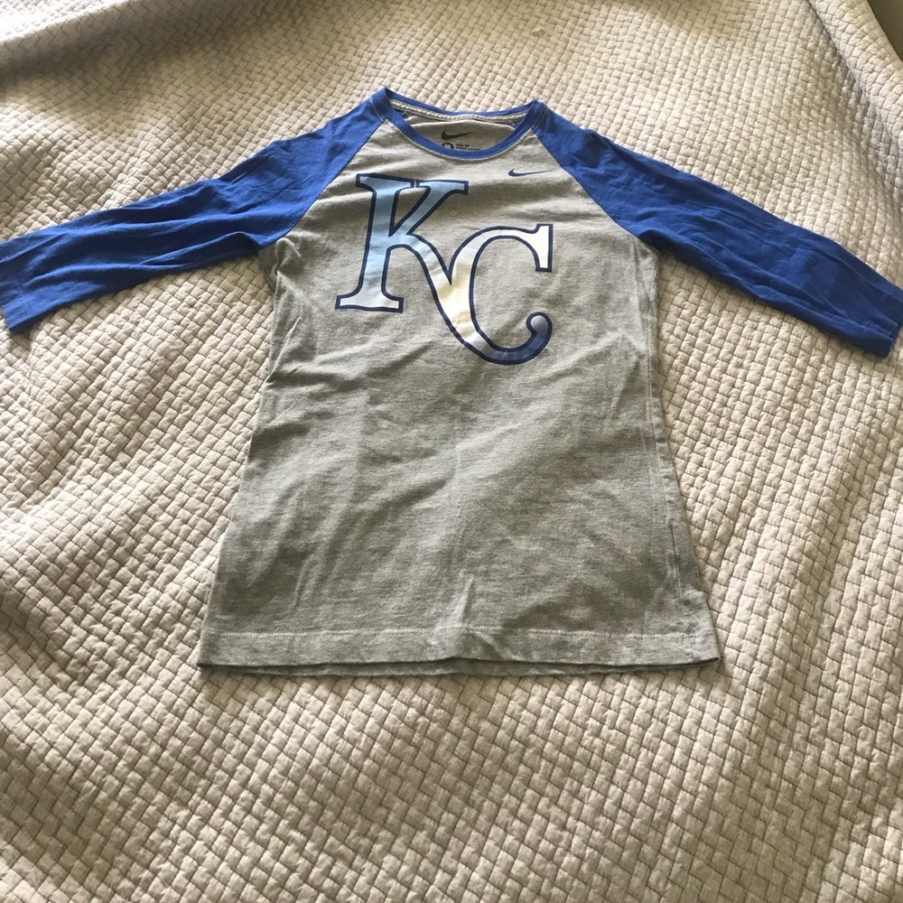 NWOT Kansas City Royals Nike Dri Fit Slim Tee Size M